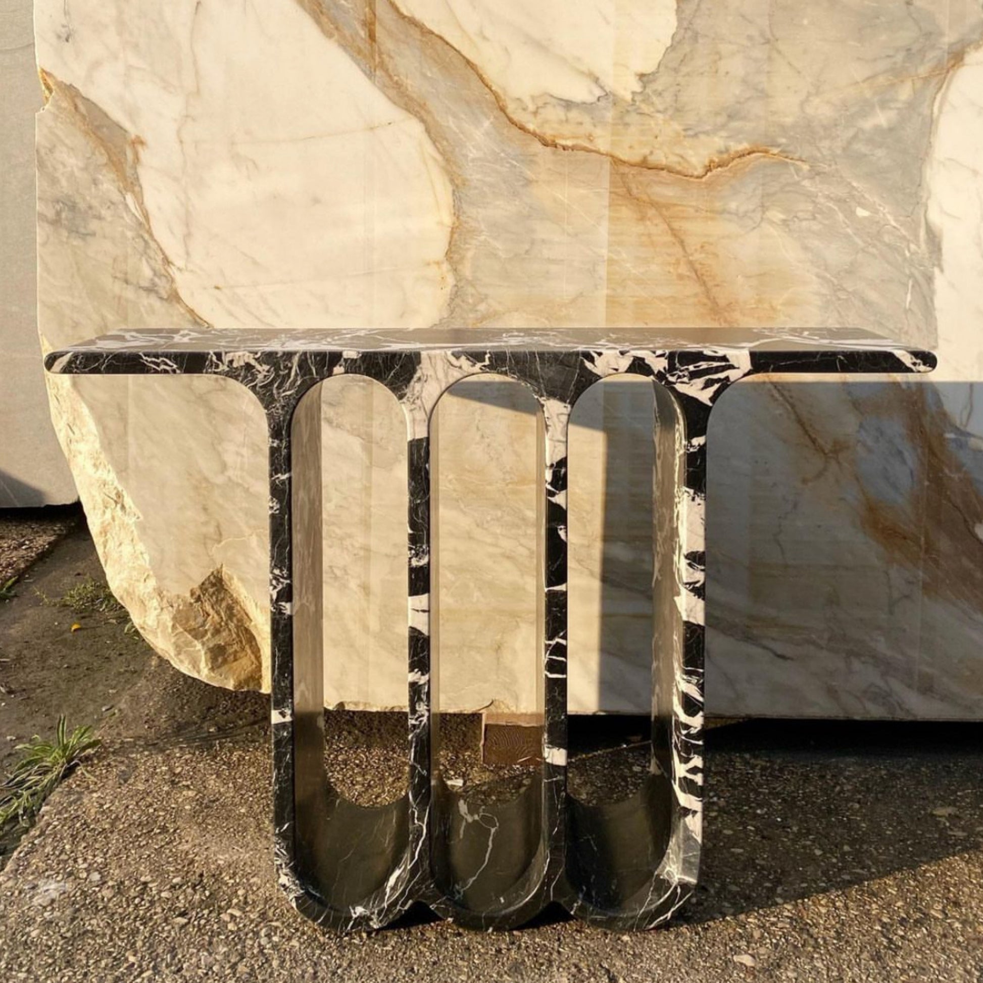 3 ARCH CONSOLE